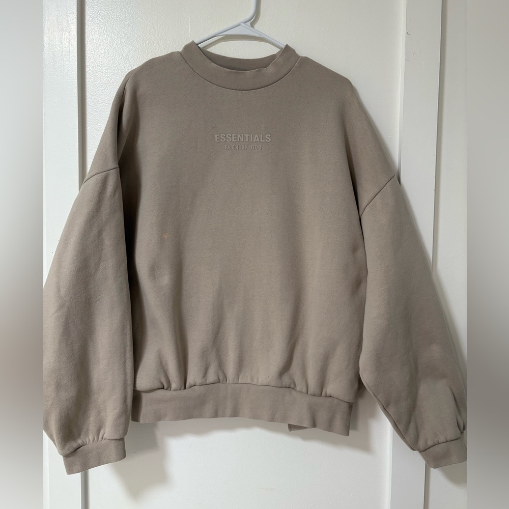 Essentials Crewneck Pullover